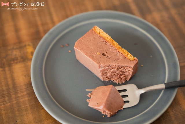 ミニマル（Minimal）のチョコレートの評判・口コミは？ミニマルのチョコレートレアチーズケーキを実食して徹底レビュー・口コミ調査