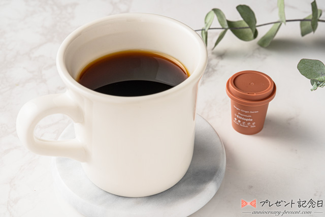 エペイオス（EPEIOS）のコーヒーを飲んでみた詳細レビュー・口コミ。エペイオスのインスタントコーヒー・クイックショット、シングルオリジンシリーズを淹れた写真